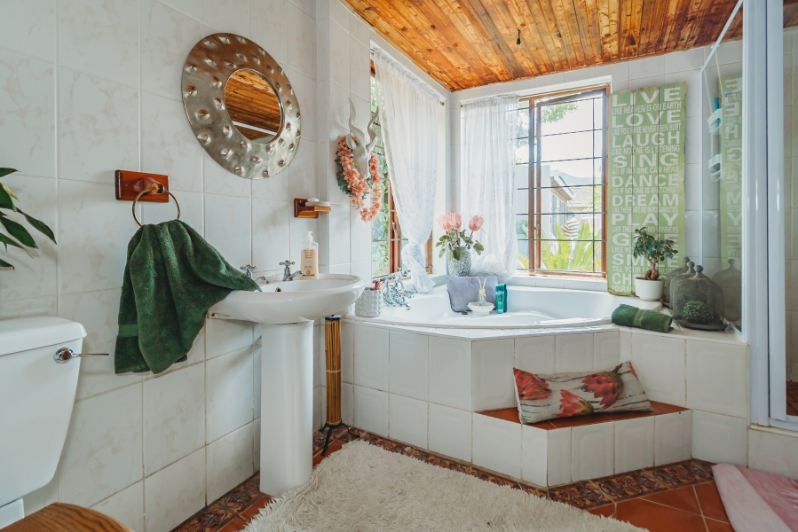 4 Bedroom Property for Sale in Fernridge Western Cape